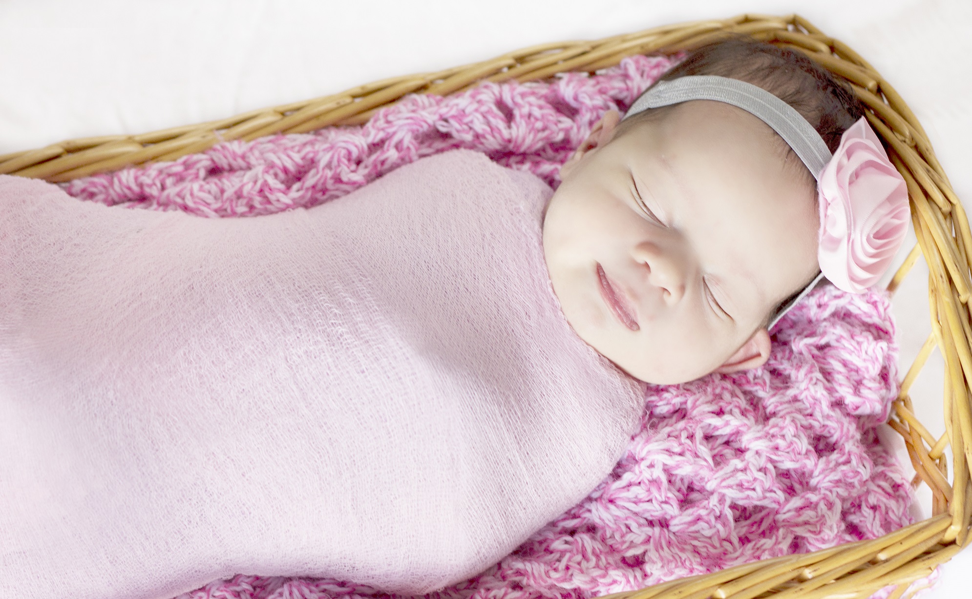 Bruits blancs ou roses et sommeil de bébé, la solution ?